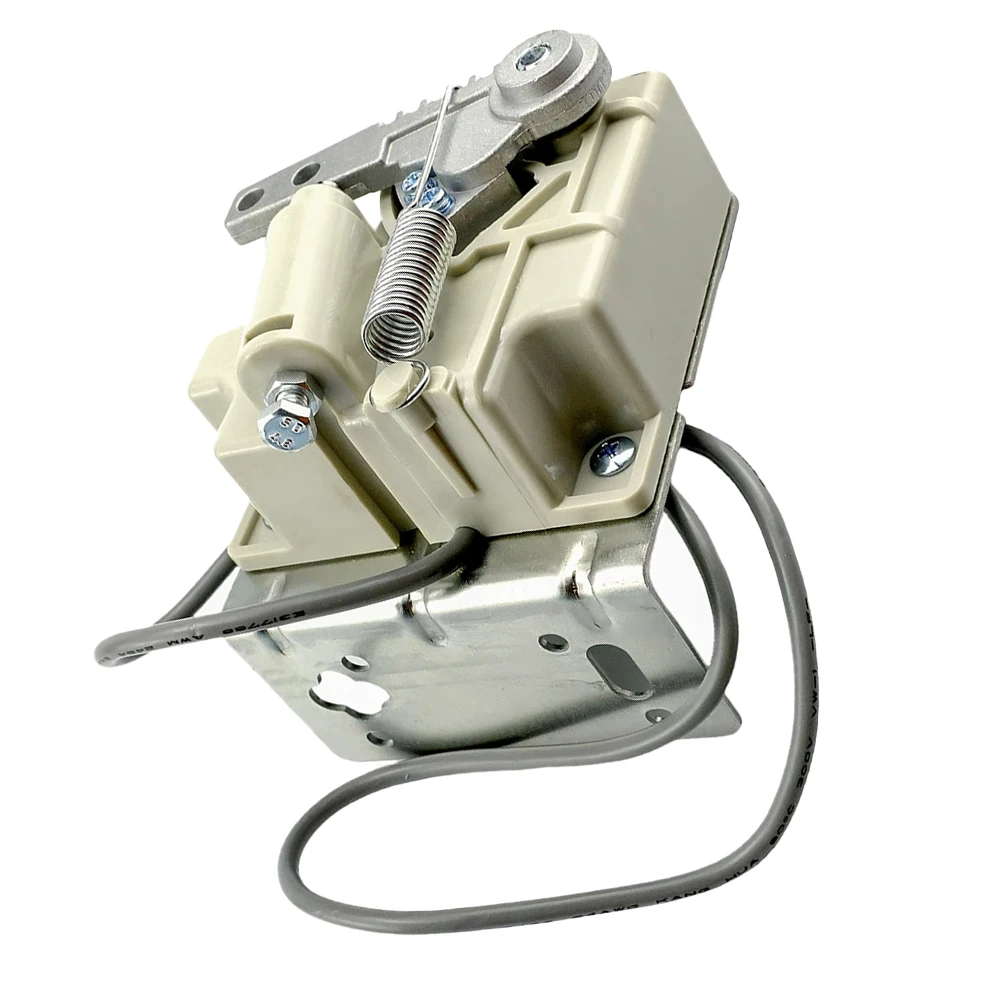 

Контроллер точной регулировки скорости для швейных машин: точное управление скоростью для работы с материалами