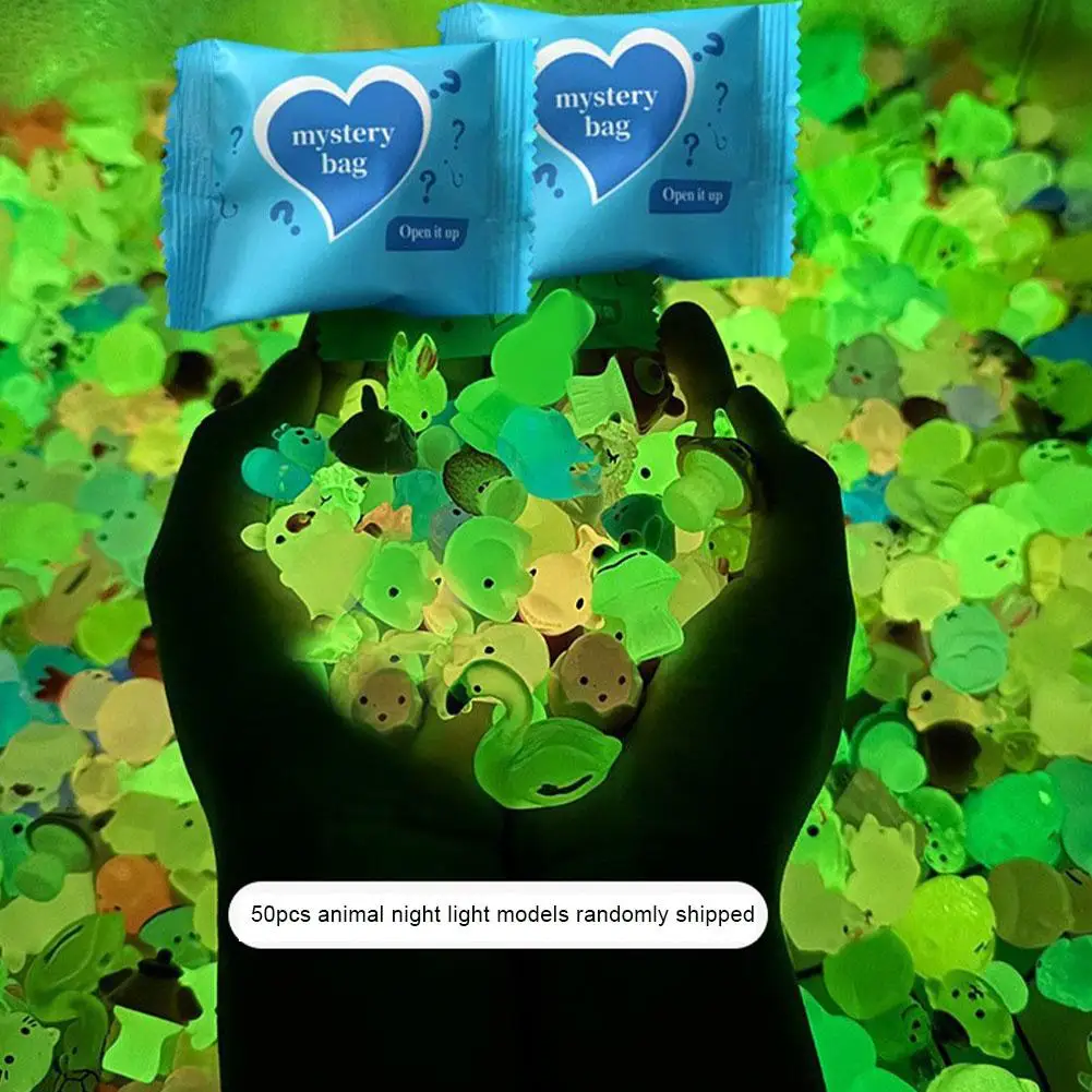 Bolsa misteriosa de juguetes de animales de resina que brillan en la oscuridad, juego de minifiguras sorpresa que incluyen perros y conejitos, envuelto individualmente, 50 Uds.