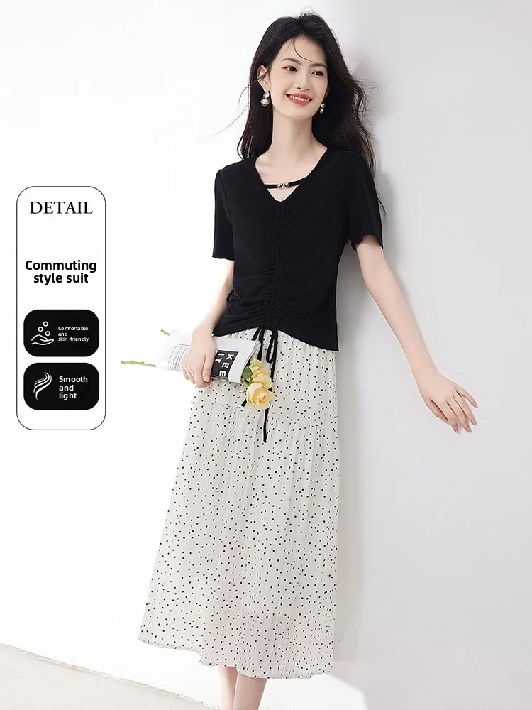 

Комплект из трикотажной футболки Xin Fei Yu: женский летний облегающий топ с V-образным вырезом из хлопкового бленда, модный повседневный стиль