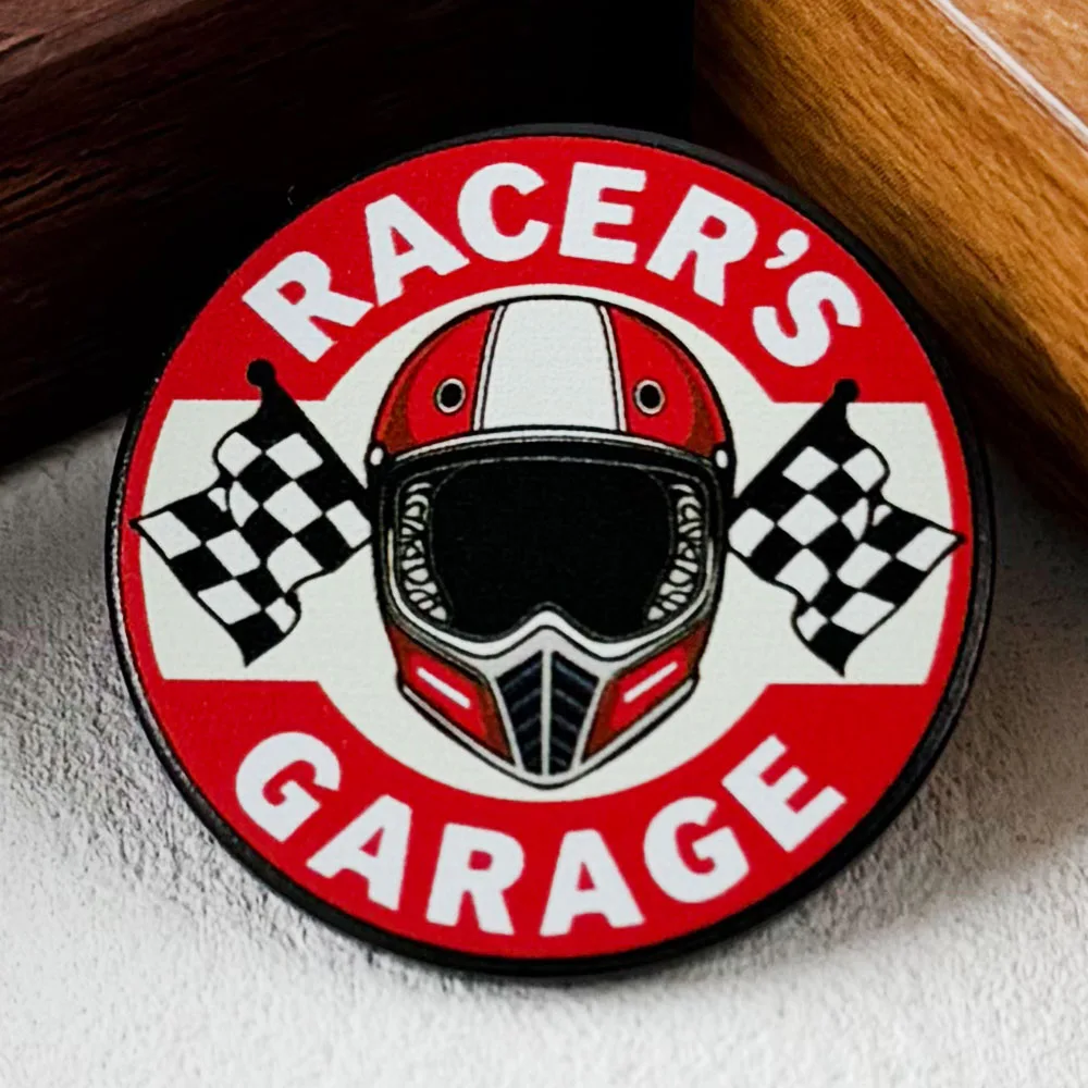 

Vintage Racer's Garage Metal Badge Retro Rider Helmet Checkered-Flag Enamel Pin Rider Club Gift Decoration