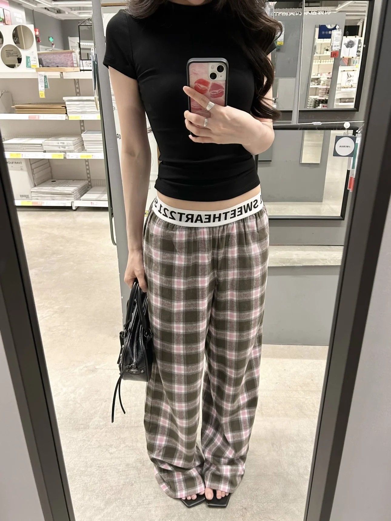 lazy day outfits lazy outfits with leggings Rainy Day Outfit Leggings Spring Day Outfits 2025