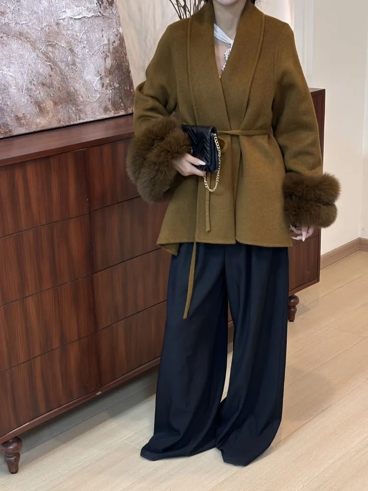 OFTBUY Damen-Wollmantel, kurz, mit echtem Fell, Gürtel an der Taille, Wollbekleidung mit echten Fuchsfellmanschetten, warme, luxuriöse Winteroberbekleidung. – Detail 8