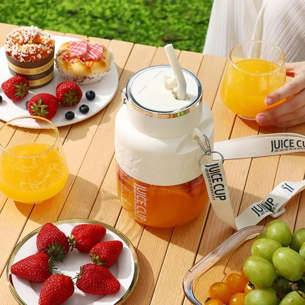 800 ML Portable Juicing Bucket with Straw and Strap Long Battery Life Electric Juice Maker Wireless Large Capacity