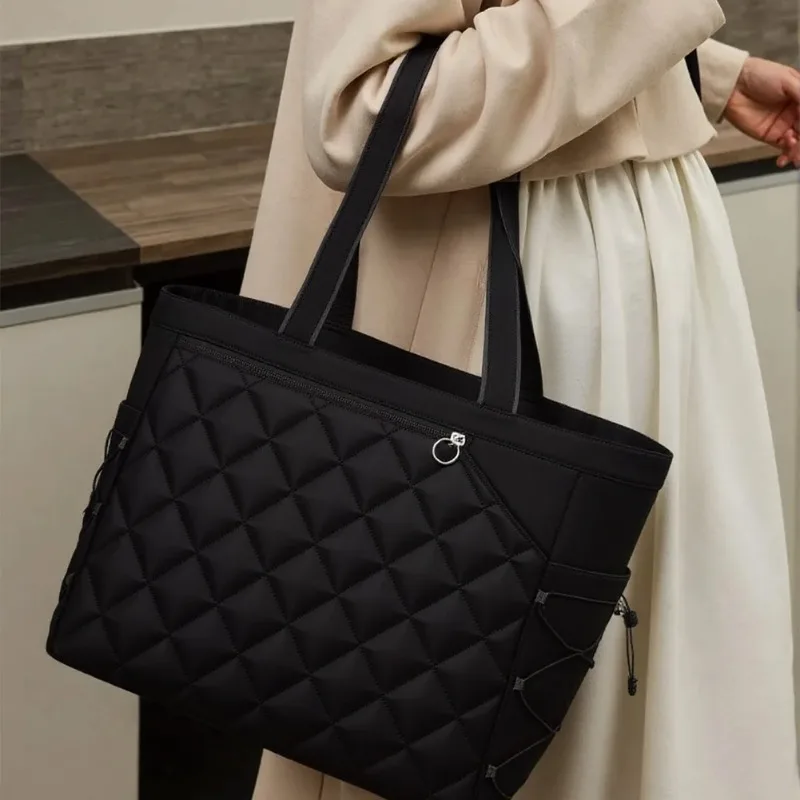 leather-tennis-racket-shoulder-bag-water-resistant-lightweight-large-padded-pickleball-bag-fits-2-4-racquets-for-men-women