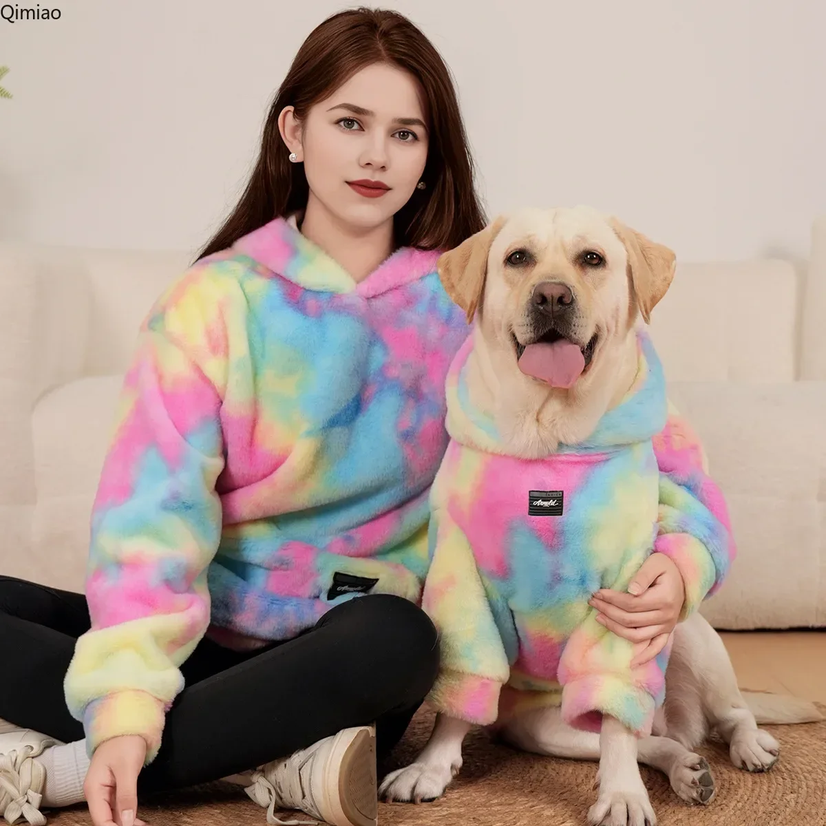 

Explosive pet family tie dye rabbit hair rainbow hoodie loose version designer dog clothes Master pet matching set