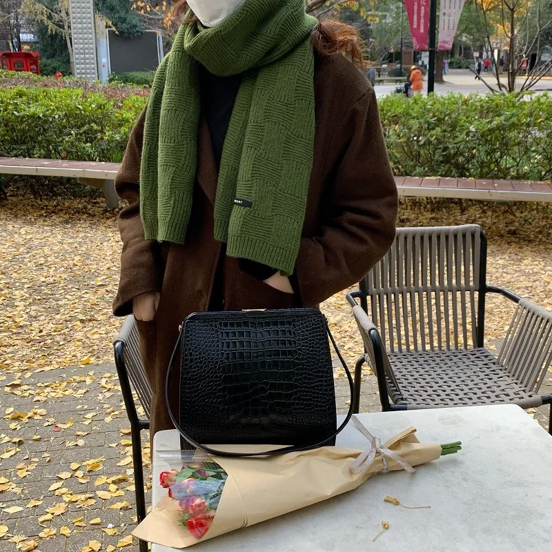 Retro Green Knitted Scarf Winter Warm Wool Scarves for Female Male Korean Version Shawl Wrap Bandana Pashmina