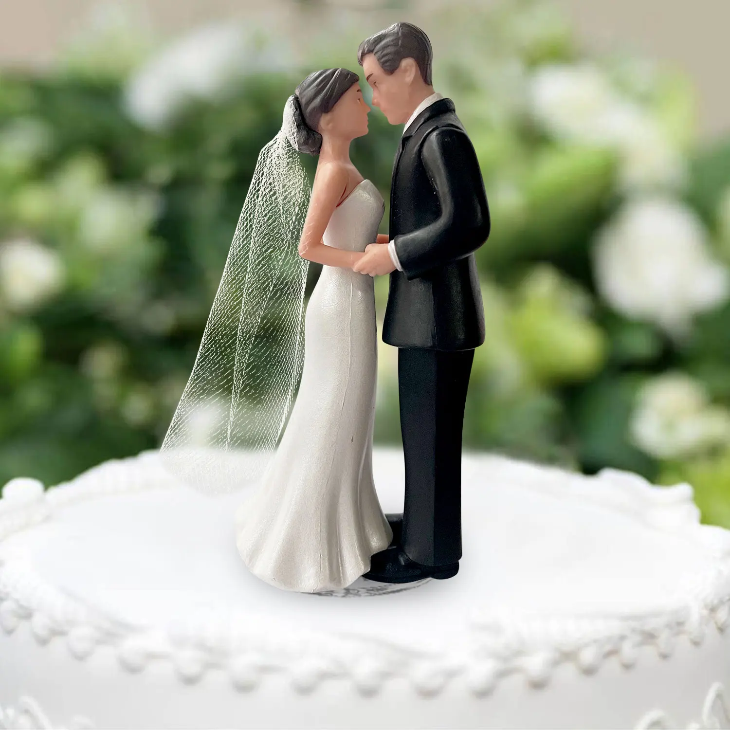 Elegant Bride & Groom Wedding Cake Topper with Veil 4.3'' - Anniversary, Bridal Shower, Engagement Party Decoration