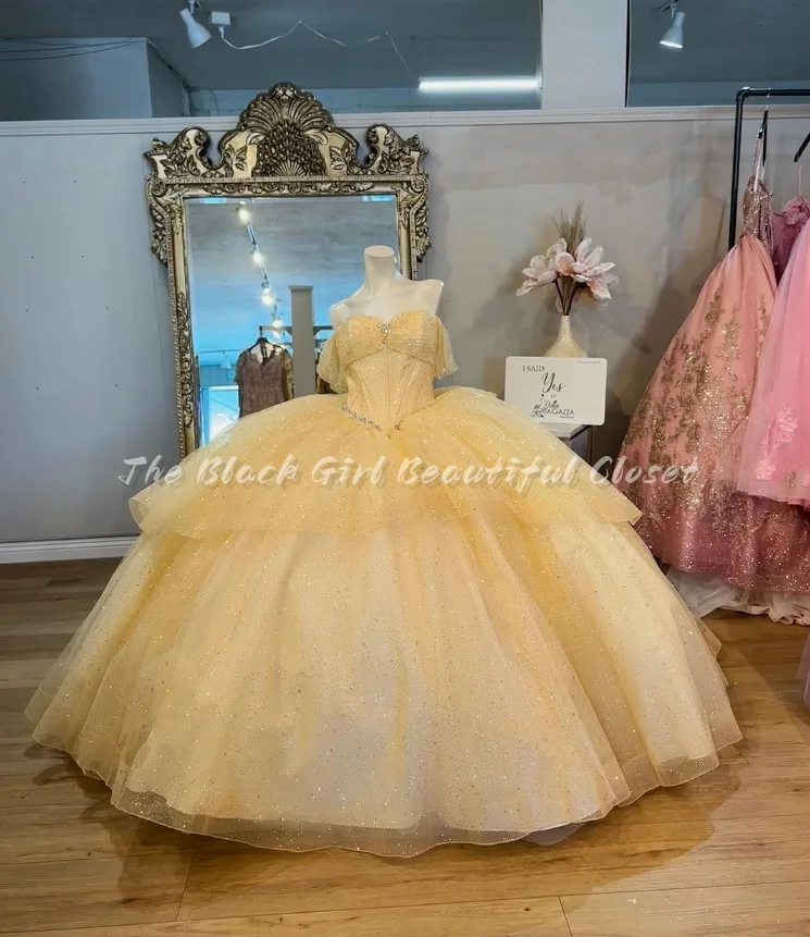 Pale Yellow Elegant 15 Quinceanera Dresses 2025 Luxury Sequin Tulle Bow Tie Card Shoulder Tiered Princess Puffy Dress