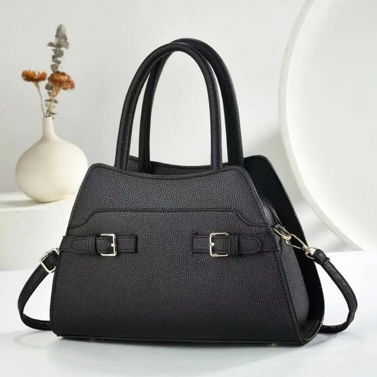 

2026 New Fashion Retro Niche Design Simple Small Square Bag Casual High Sense Trend Portable Messenger Bag