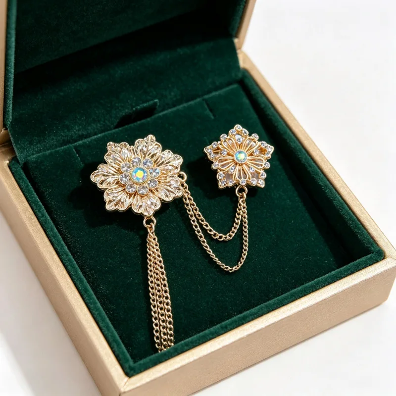 Cross border new Heavy Industry Illusion Diamond Double Flower Chain tassel Broch, Coat shawl Accessories