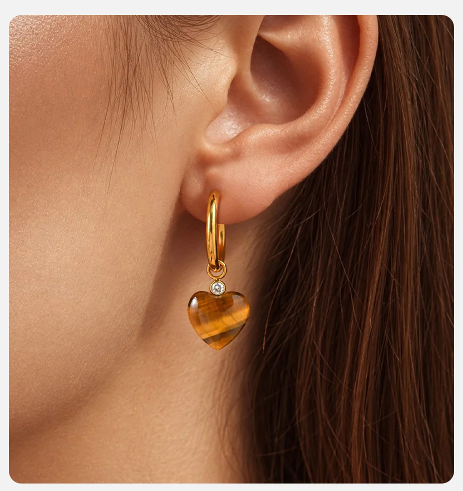 Vnox Vintage Natürliche Tigerauge Braune Ohrringe für Frauen Edelstahl Vergoldete Hängeohrringe in Herzform Trendiger Alltagsschmuck – Detail 2
