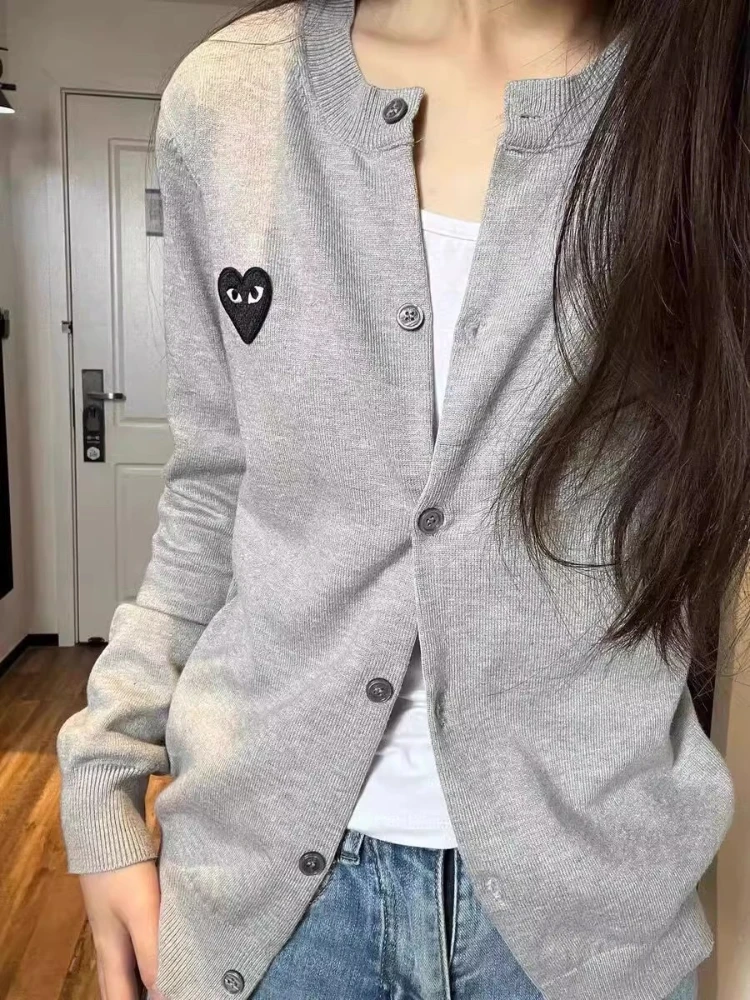 Knitted jacket women 2024 Spring and autumn new love wool round collar gray cardigan sweater outside the INS Super Craze