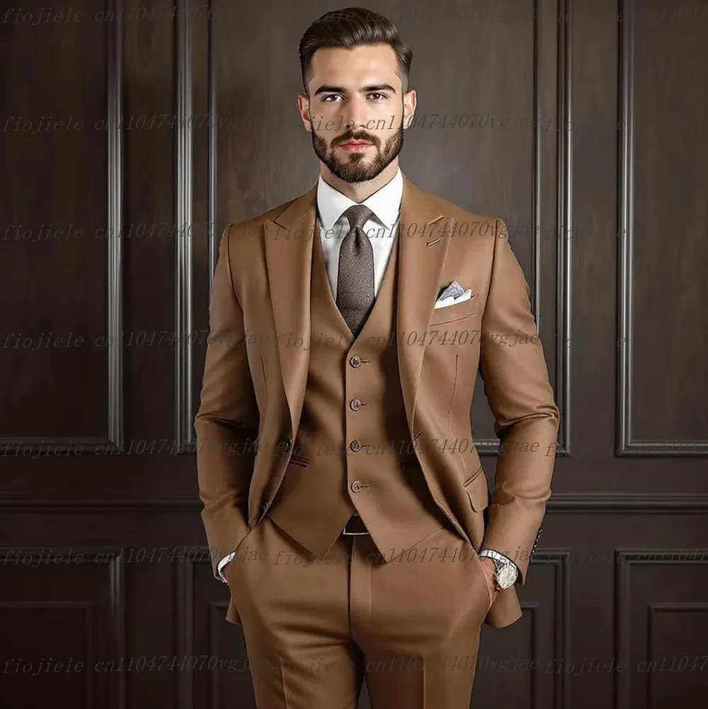 

Коричневый мужской костюм для торжественных случаев, свадебная вечеринка, жених, жених, деловые мужские смокинги, комплект из трех предметов на заказ, куртка, жилет, брюки