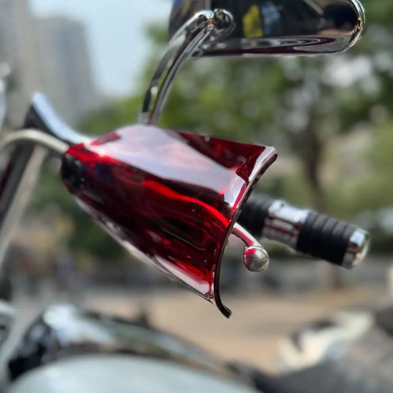 パフォーマンススタイルミラー バックミラー CNC&カーボン スリムルック&ウェーブPC 4mm ハンドガード ハンドシールド ハーレーツーリング ソフテイル用