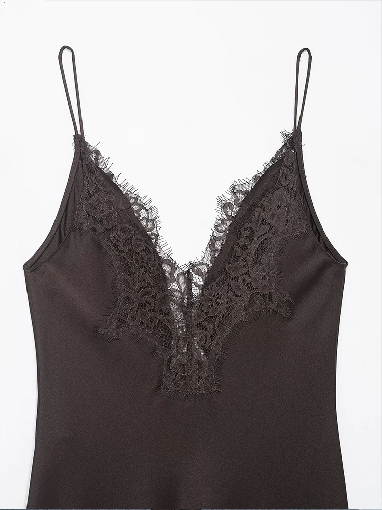 Nuovo abito da donna in stile europeo, alla moda e versatile, con eleganti tessuti di pizzo e raso e cinturino per spaghetti desi