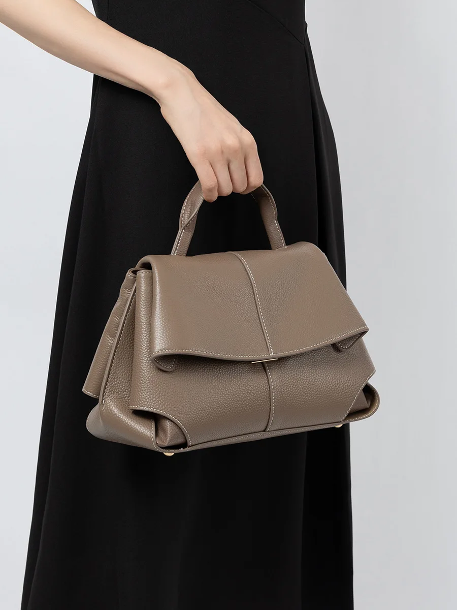 

High-quality leather women's bag niche design handbag Fashionable light luxury commuter shoulder crossbody top handle bag
