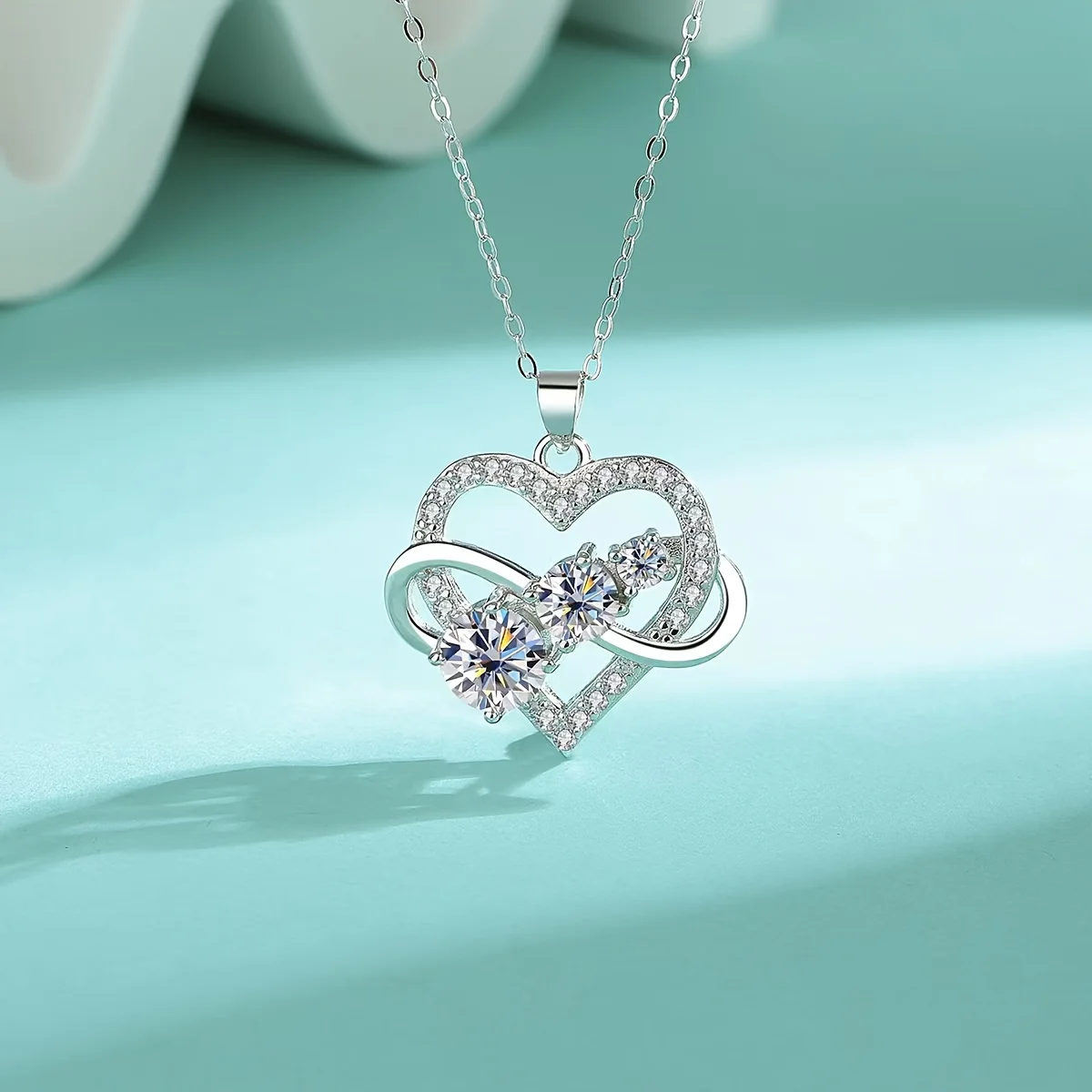 Brand New Infinity and Eternity Love Necklace, Elegant Everyday and Valentine's Day Jewelry Gift, Exquisite Necklace for Women (Birthday/Anniversary Gift), Suitable for Birthdays and Anniversaries, Symbolizes Eternal Love and Loyalty