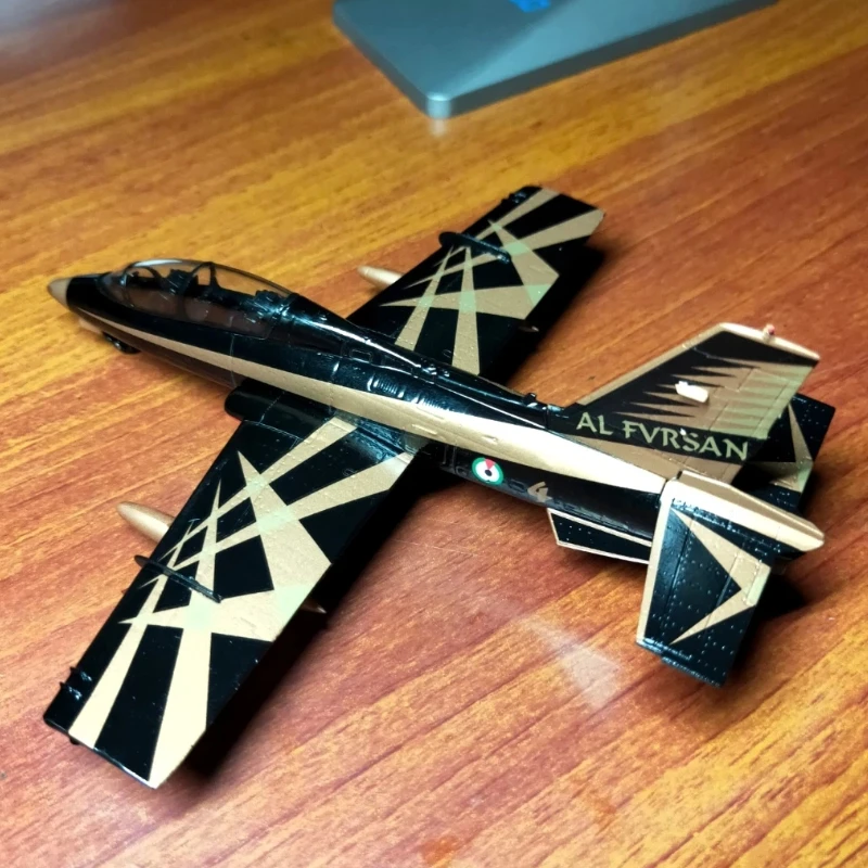 

Модель самолета 1:72 Mb339 Модель из пенопласта Моделирование бомбардировщика из сплава Истребитель Транспортная коллекция игрушек Изысканное украшение