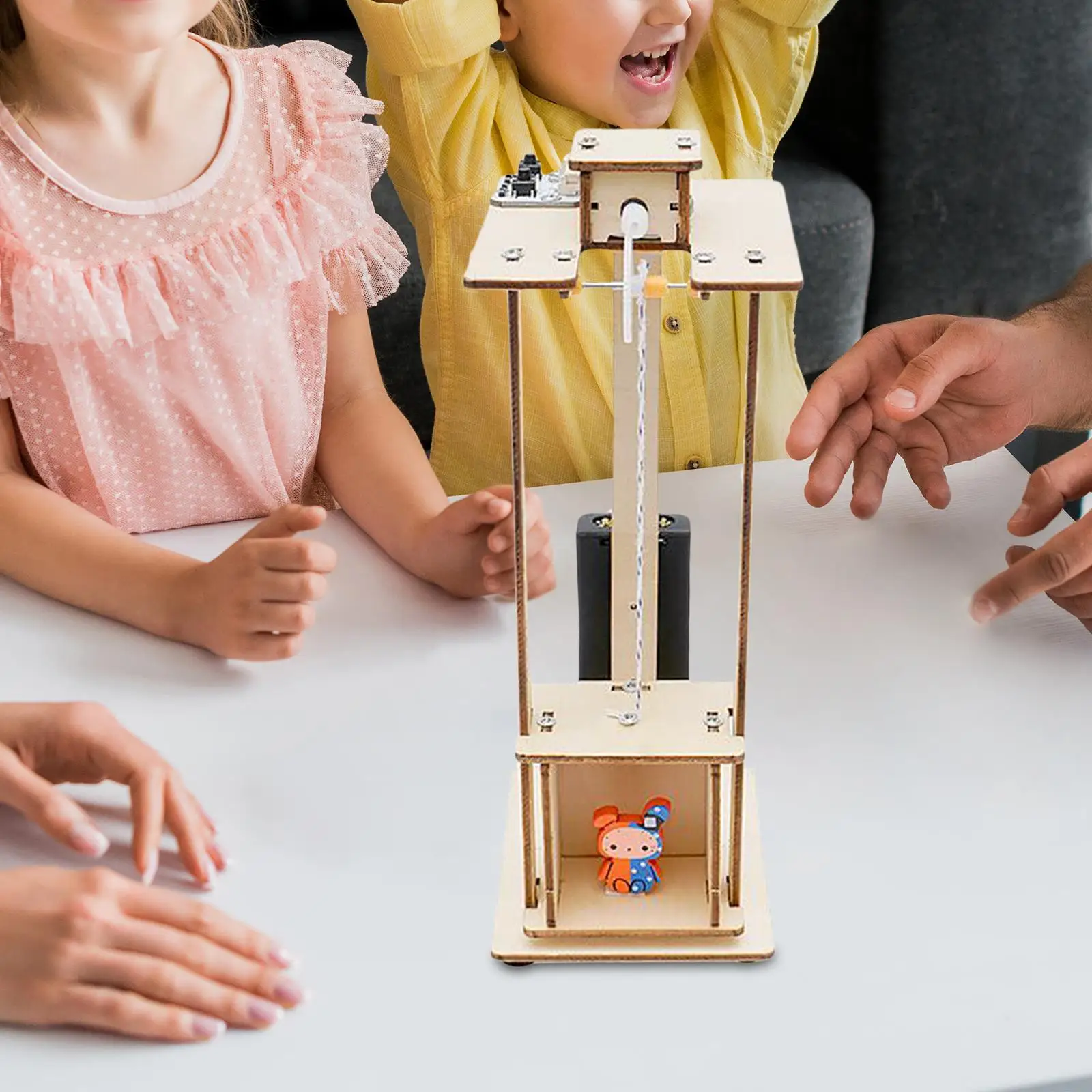 

DIY Electric Lifts Elevator Model for Kids Learning Toy Valentine's Day Gifts