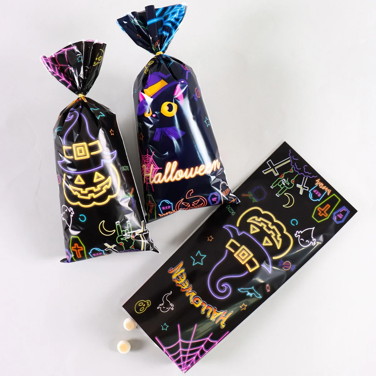 25/50/100 Stück Halloween-Geschenktüten mit schwarzer Katze, Kürbis-Süßigkeits-Verpackungsbeutel, Süßes oder Saures 2025, Happy Halloween Party-Dekorationszubehör – Detail 2