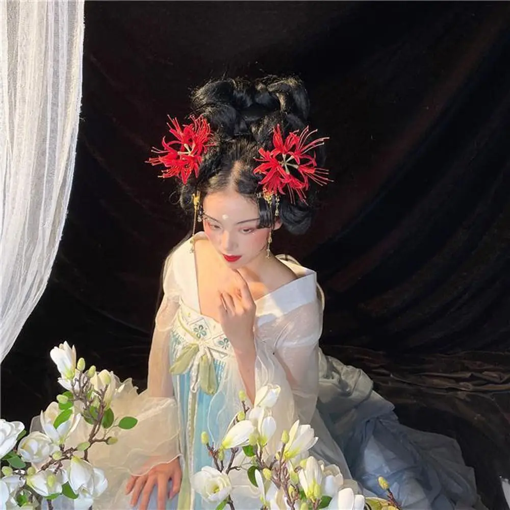 

Artificial Flowers Lycorisradiata Hair Stick Chinese Style 3D Flower Hairpin Ancient Style Handmade Hanfu Hair Clip Photograph