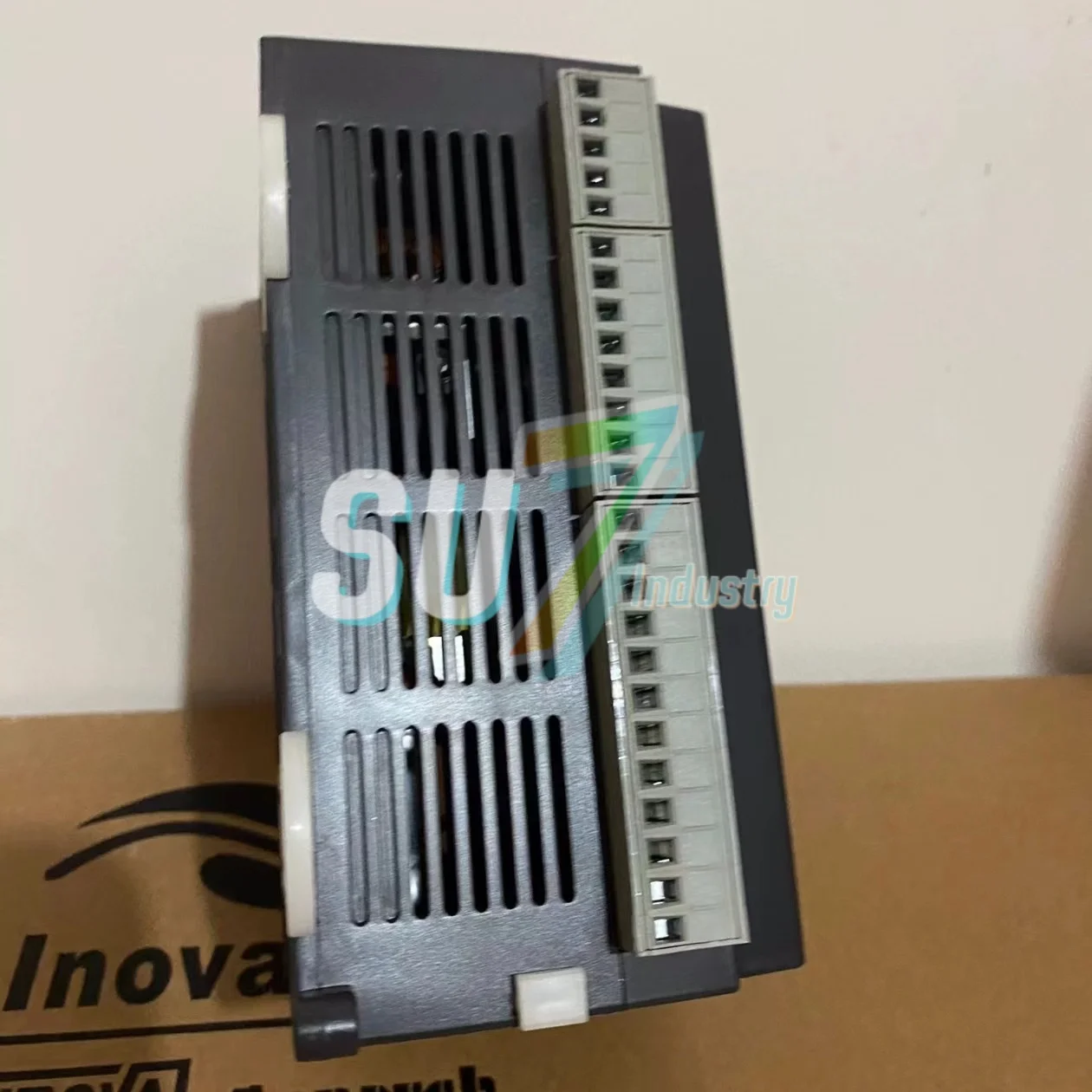 Módulo PLC DVP32ES200T DVP32ES300R novo na caixa