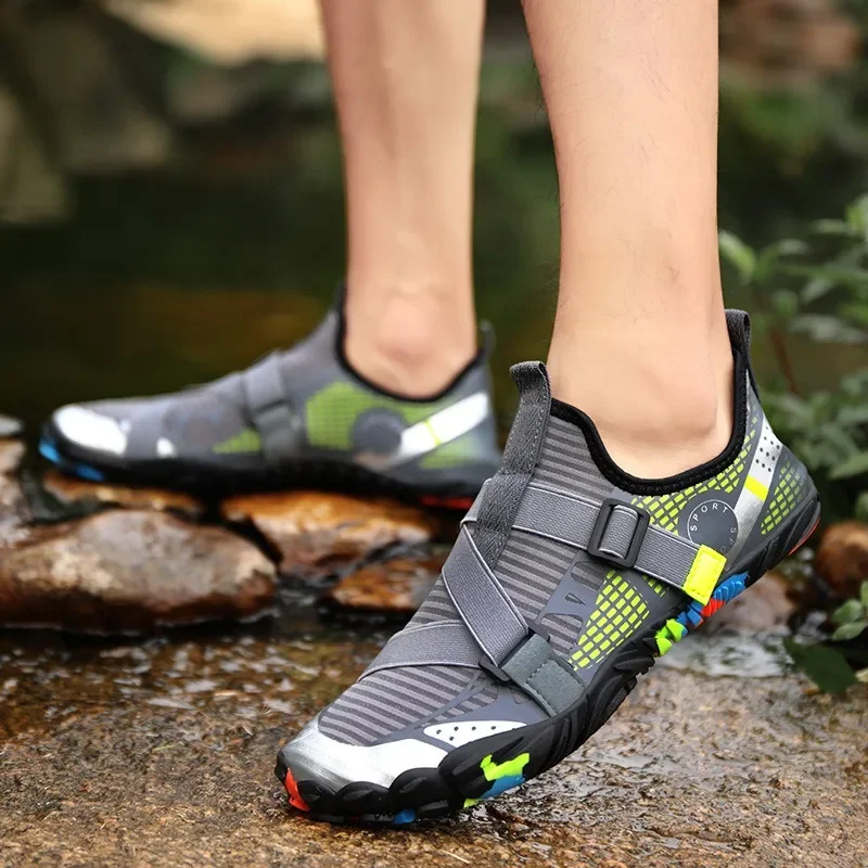 

Men's Outdoor River Tracing Shoes Quick-drying Breathable Wading Shoes Anti-cut and Non-slip Swimming Shoes Men's Sneakers