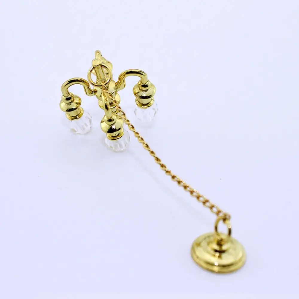 

Миниатюрная люстра с пятью плафонами в масштабе 1:12, золотая/серебряная, винтажная, для игровых сцен, мини-мебель, аксессуары для кукольного домика