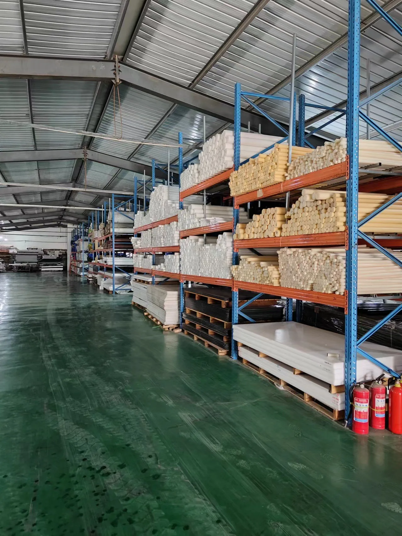 Plastic nylon material is fully customized, and the equipment parts, mechanical parts, drawings, and samples you want can all be