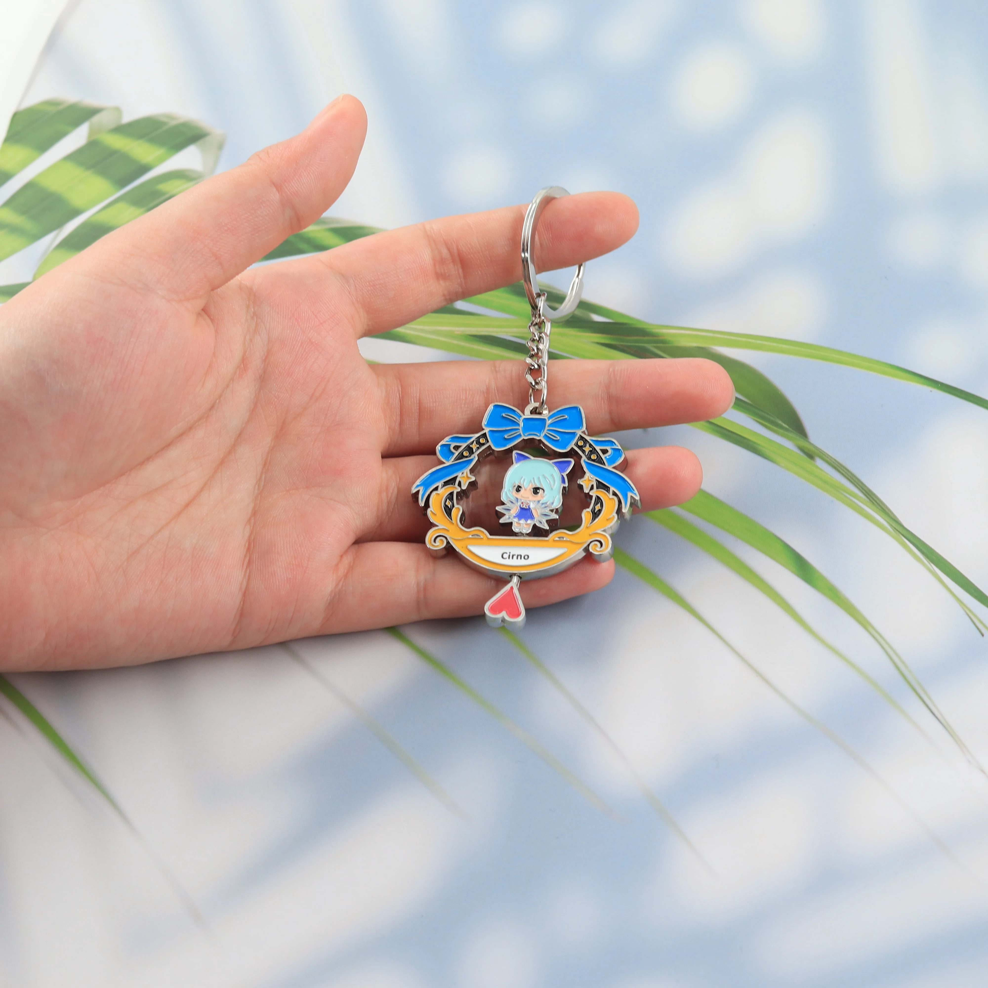 Anime Touhou Project Cirno Drehbarer Schlüsselanhänger Doppelseitiger Spinnender Eis-Feen-Schlüsselring Kawaii Figur Metallanhänger Taschendekoration für Fans – Detail 12