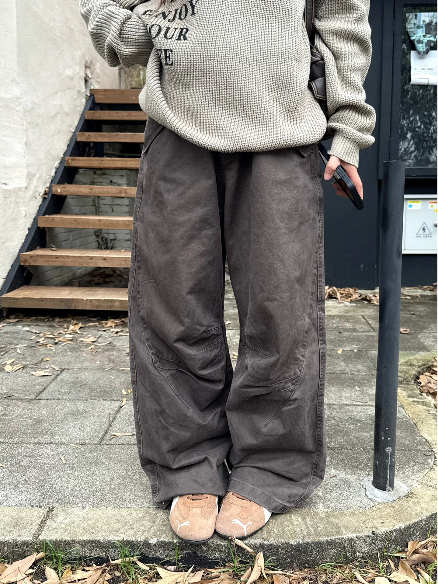 

Ретро-американские коричневые рабочие брюки для мужчин, свободного кроя, с широкими штанинами, с дизайнерскими вставками, повседневные, унисекс