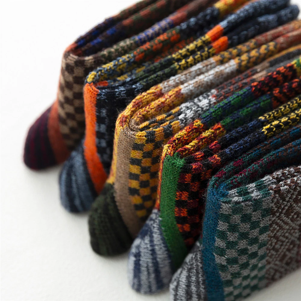 HSS Brand 5 Paar Winter-Herrensocken, dicke Schafwollsocken, warme Herrensocken im Retro-Stil, bunte modische Herrensocken für Schneestiefel – Detail 14