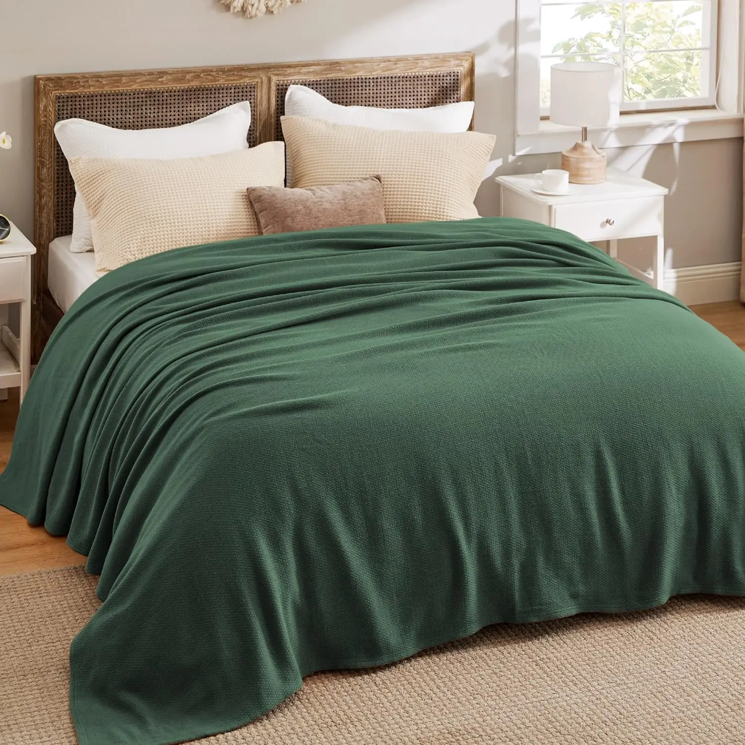 

Wholesale High Quality Beautiful Color Luxury Custom Super Velvet Soft Plush Blankets for Winter