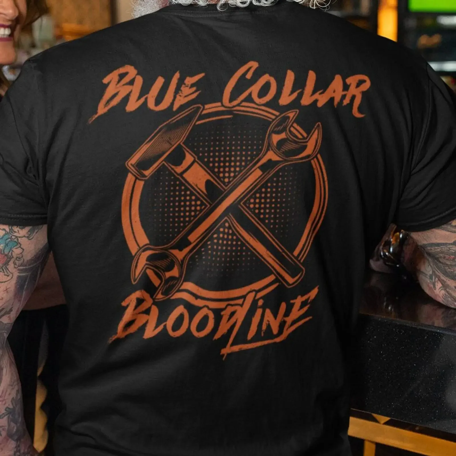 Men's Blue Collar Bloodline Crossed Tools T Shirt for Mechanic Carpenter Oil Field Tradesman Steel Iron Worker vintage Washed