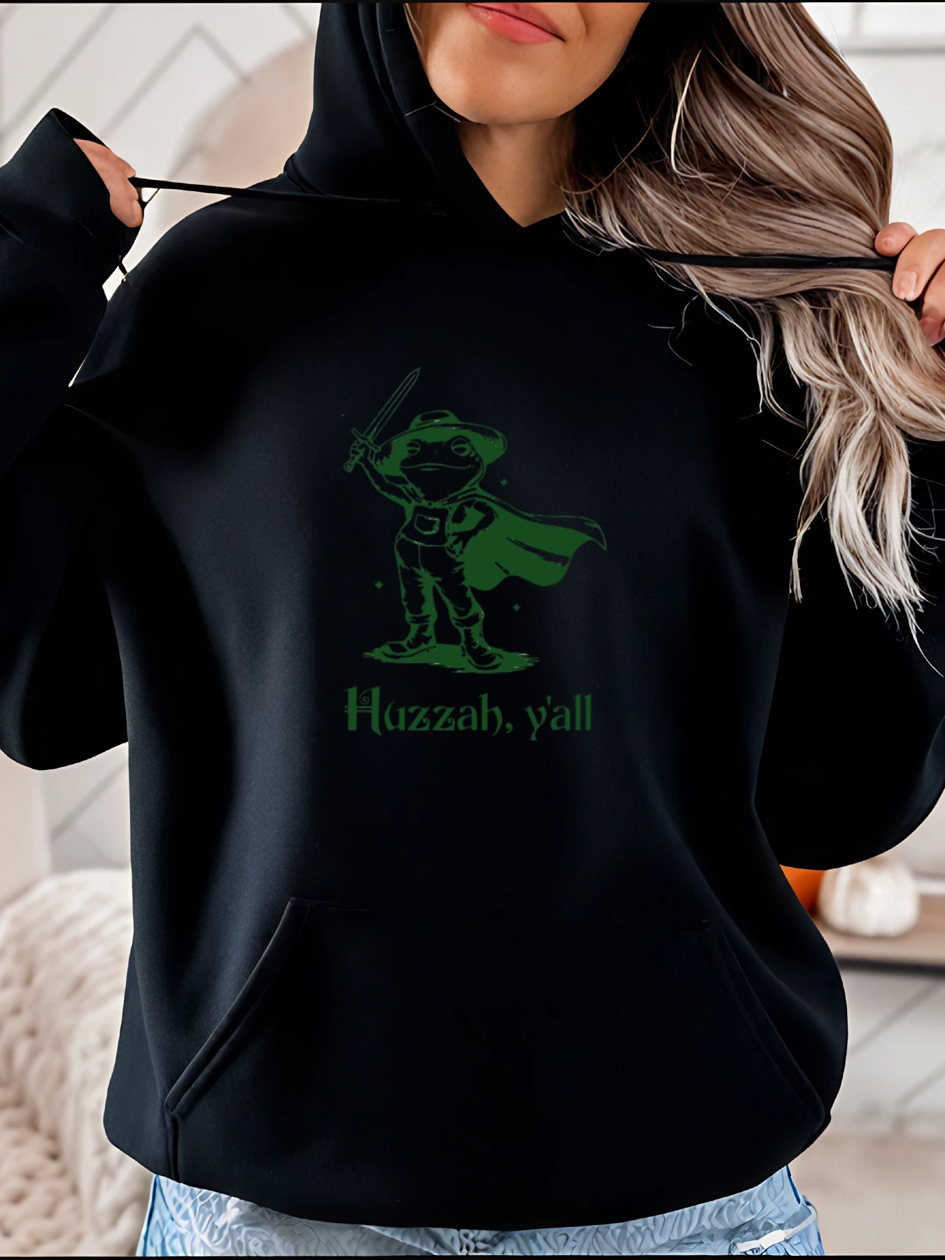 

Толстовка с принтом рыцаря-лягушки в повседневном стиле, зеленый графический дизайн, женская уличная одежда, наряд