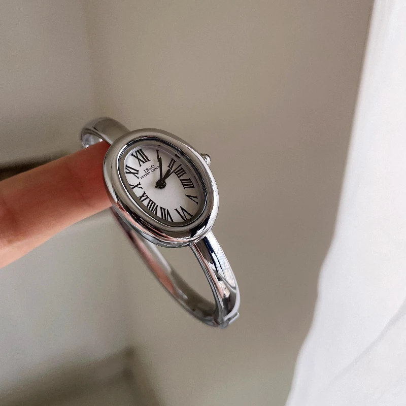 Classic trend women's watch elegant simple temperament 2025 waterproof quartz watch birthday gift