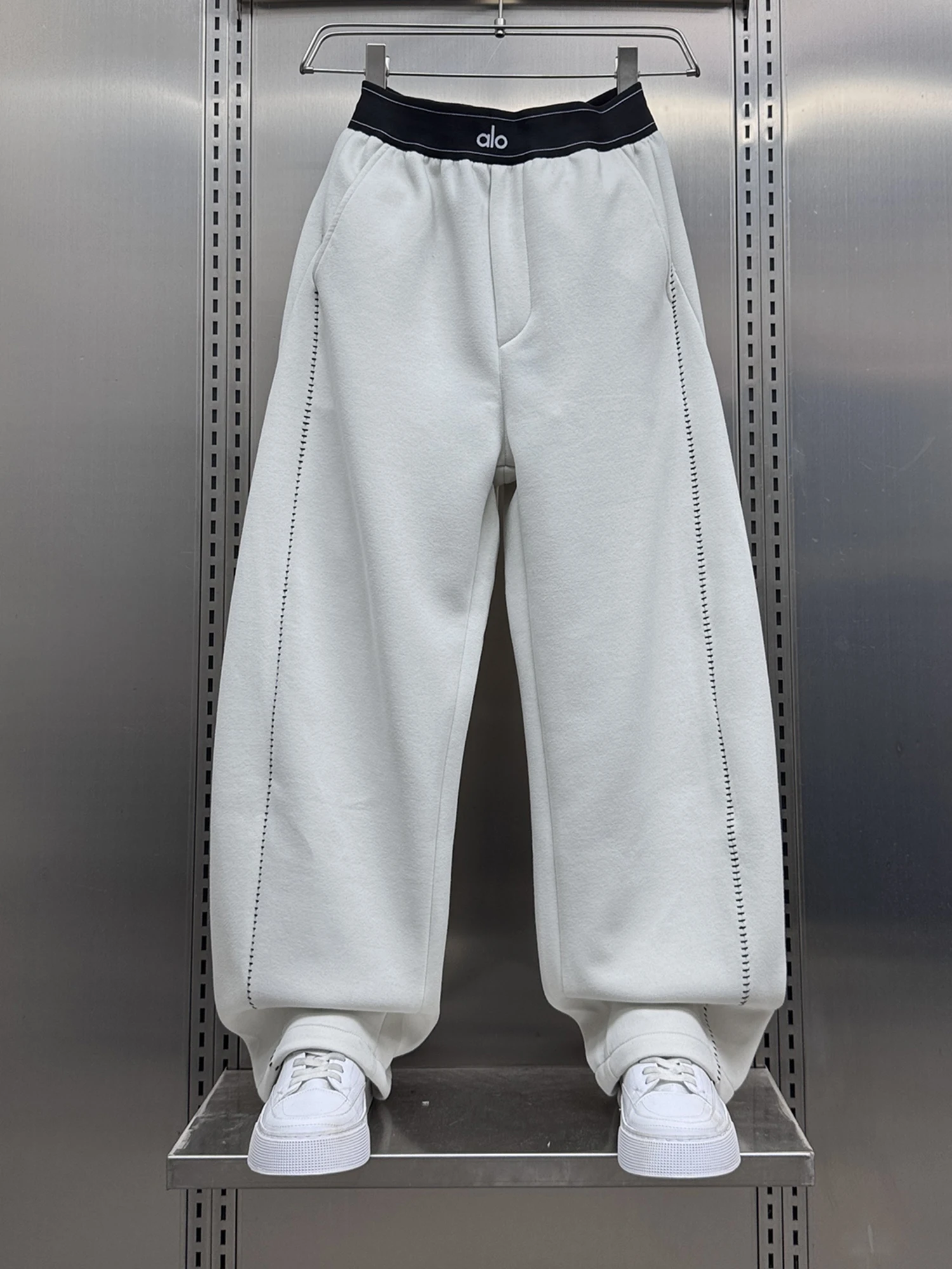 

Новые мужские повседневные брюки 2025 года: свободные, прямые, с широкими штанинами, на шнурке, спортивные, длинные, универсальные, модные, брендовые