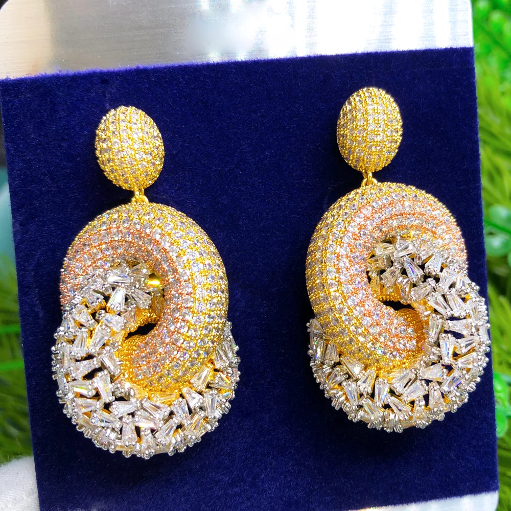 

Soramoore Luxury Gorgeous Shiny Long Earrings For Women Wedding Party Indian Dubai Bridal Jewelry boucle d'oreille femme Gift