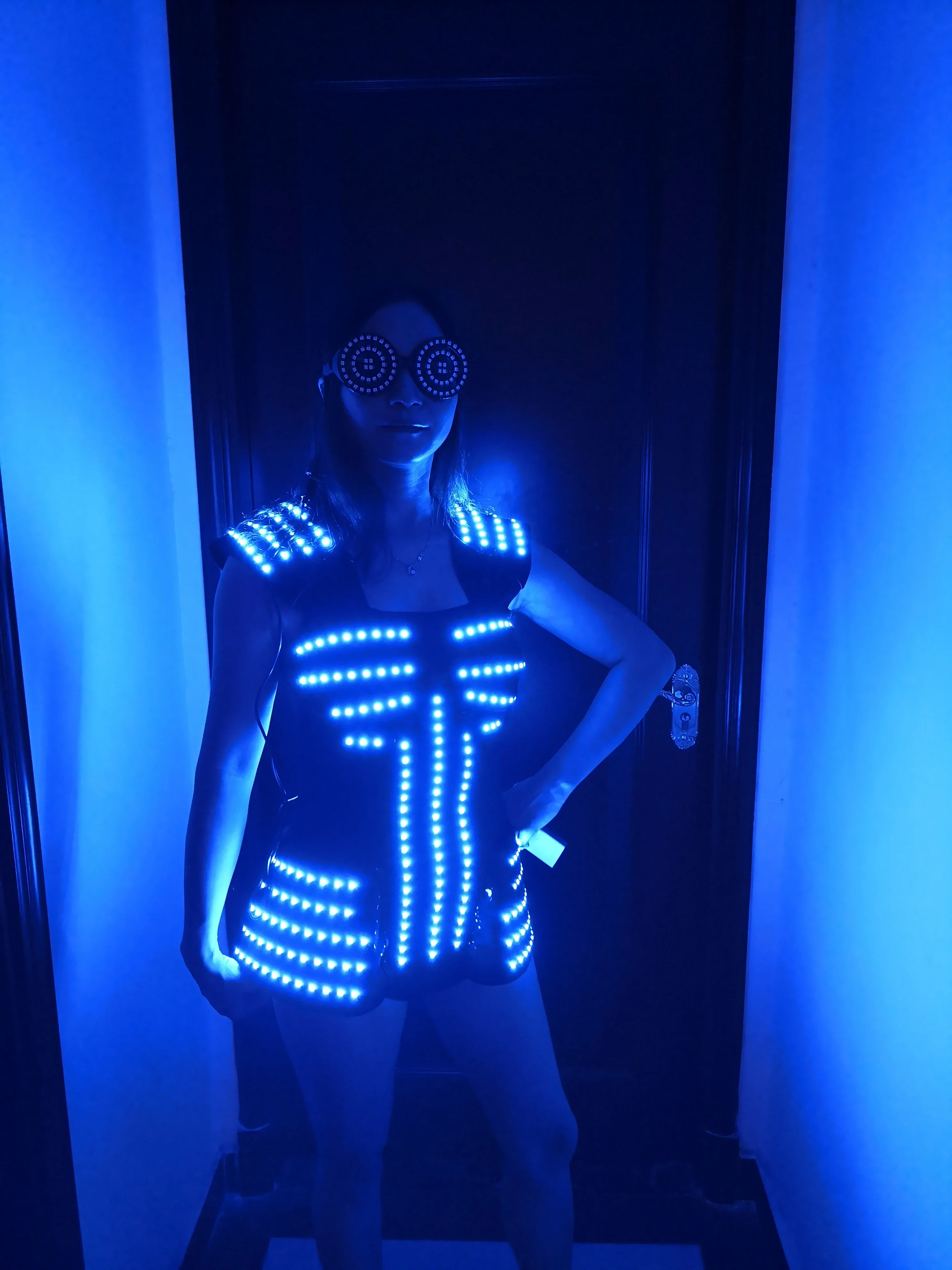 

LED Ladies GOGO Dance LED Costume Girls Light up Dress Cosplay Jumpsuit Glowing Outfit Nightclub Cosplay Jumpsuit