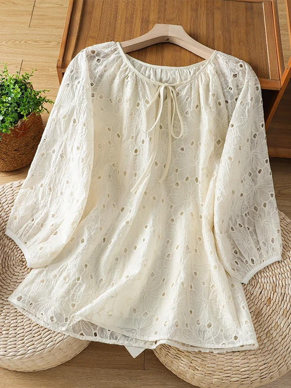 

Retro Style Embroidered Doll Shirt Women's Loose Fit Breathable Casual Top Hollow out Design Younger Looking Trendy Blouse