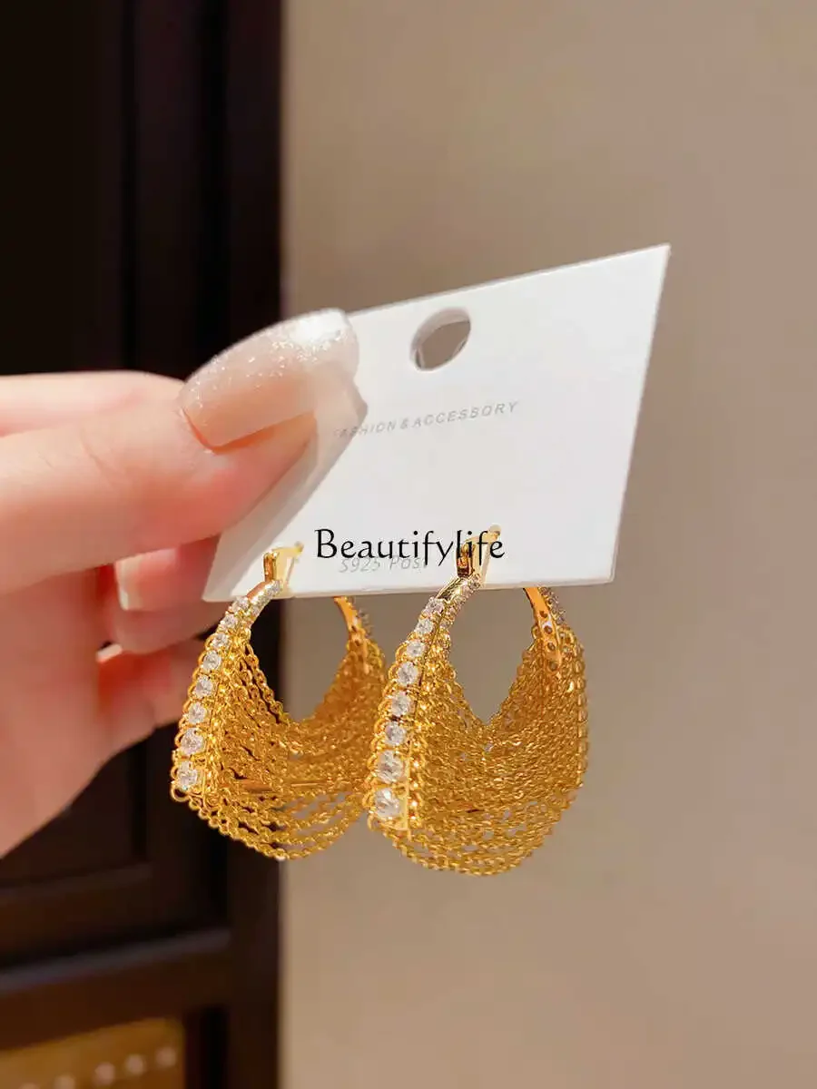 

Chain fringed ear buckle women's high sense light luxury fashion atmosphere exaggerated earrings