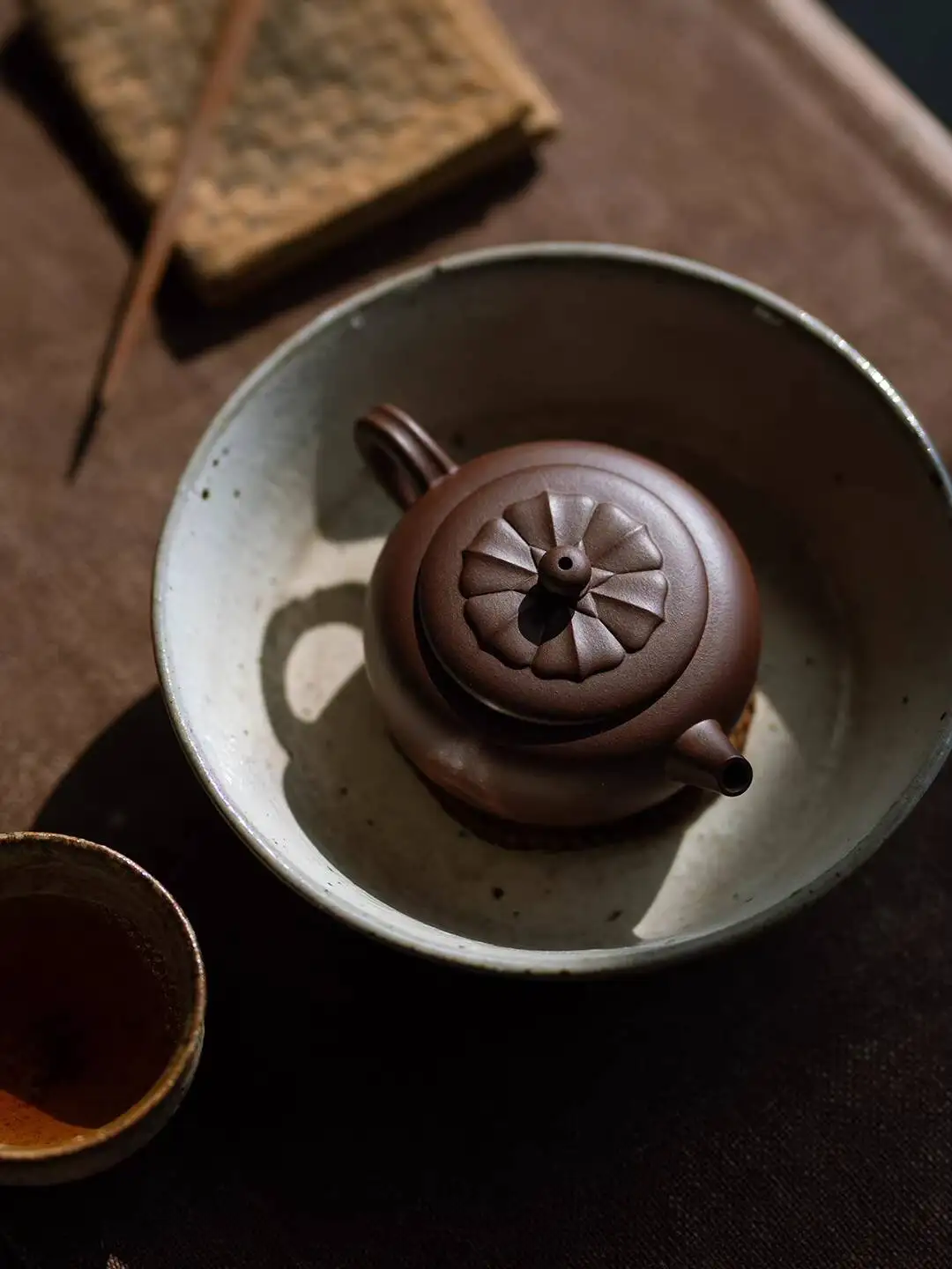 High-End Scholar-Style Yixing Purple Clay Authentic Original Mineral Base Qinglianpu Teapot Approximately 130Cc