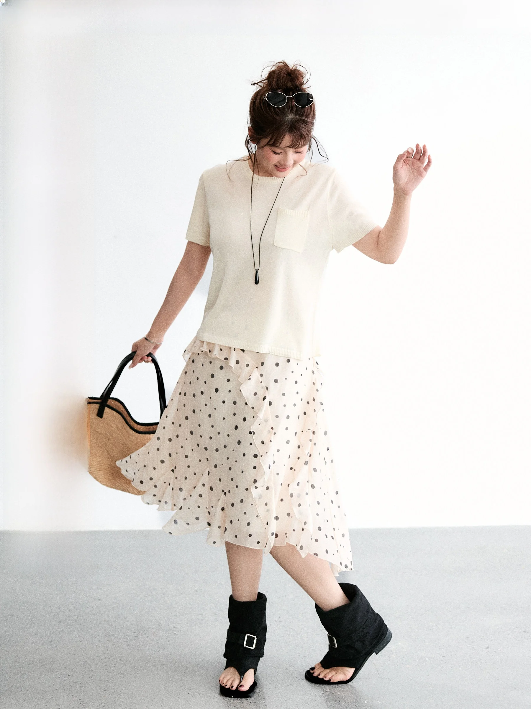 

JULULOOK Studio "Little Piece of Pear" plus Size Knitted T-Shirt And Half Skirt Set round Neck Back Split for Plump Women