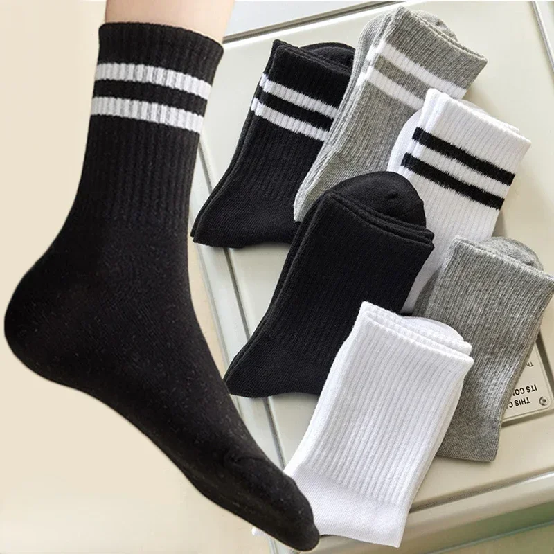 Stripe Solid Cotton Socks Women Autumn Winter Simple Soft Breathable Black White Sport Middle Tube Sock Deodorant Socks