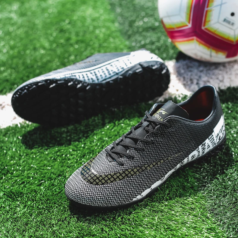 Professional Soccer Shoes For Men Women Non Slip Football Shoes Size 35-44 Two Style