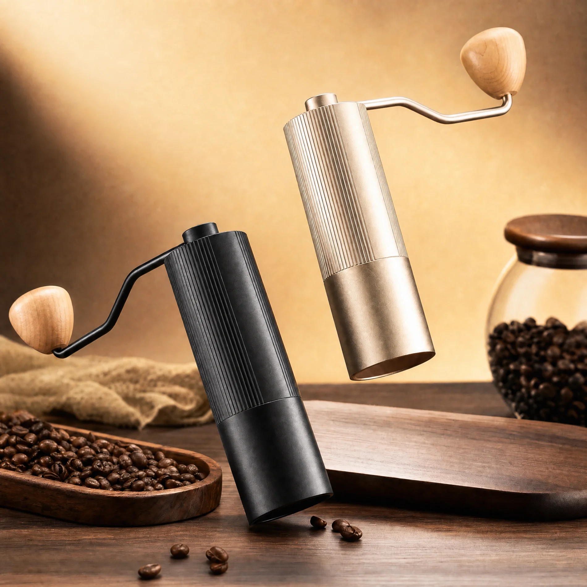 CNC Stainless Steel Burr Manual Coffee Grinder Portable Coffee Maker Precision Grinder Hand Crank Integrated Alloy Body
