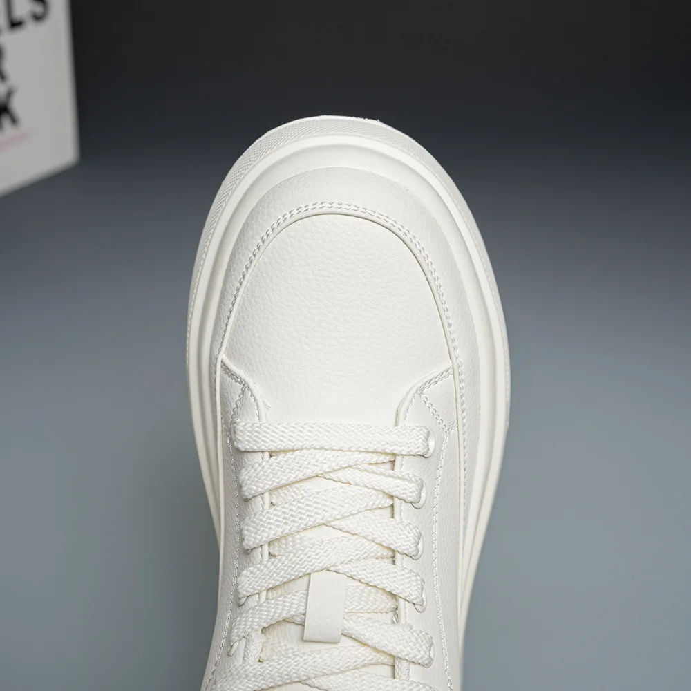 Neu eingetroffene Herren-Sneaker aus PU-Leder, bequeme Wanderschuhe, Freizeitschuhe, modische Herren-Tennisschuhe, Skateboard-Schuhe – Detail 12