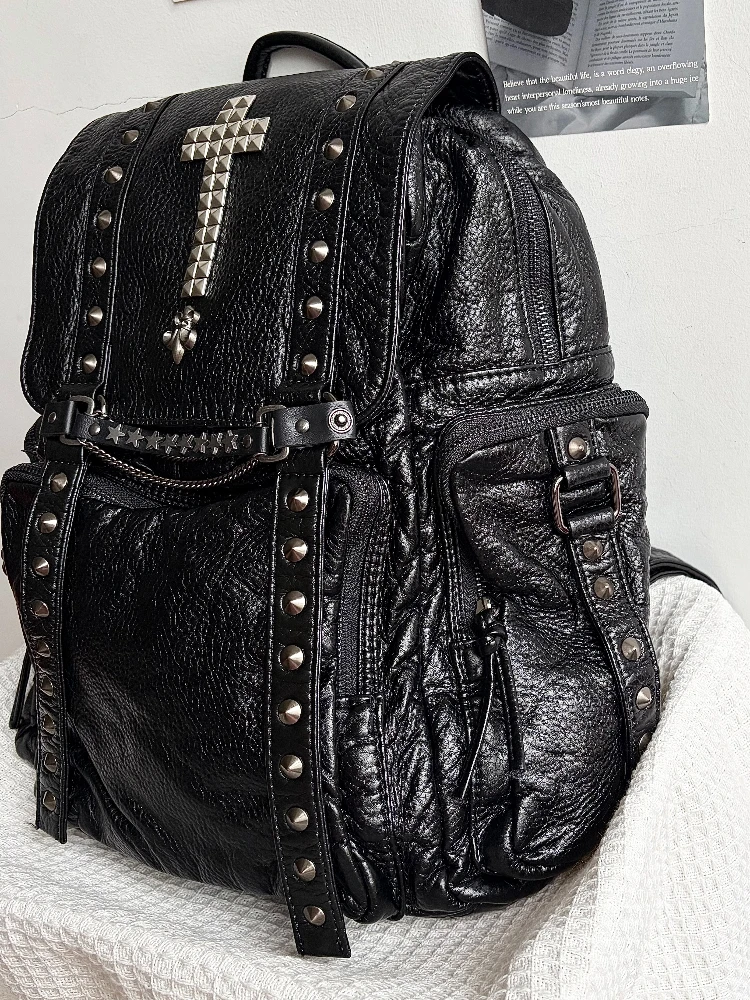 Original Design Punk Rivet Men's and Women's Cross Backpack Spice Girls Vintage School Bag Designer Backpack