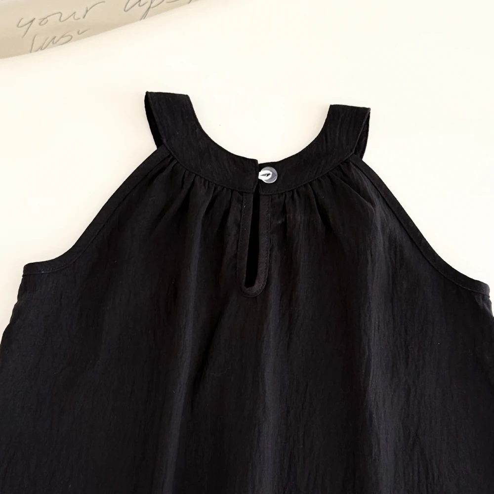 สาวฤดูร้อนชุดรอบคอสีชมพูโบว์แขนกุดแฟชั่นชุดเจ้าหญิงสีทึบชุดลําลองสําหรับสาวสําหรับ 3-7Y