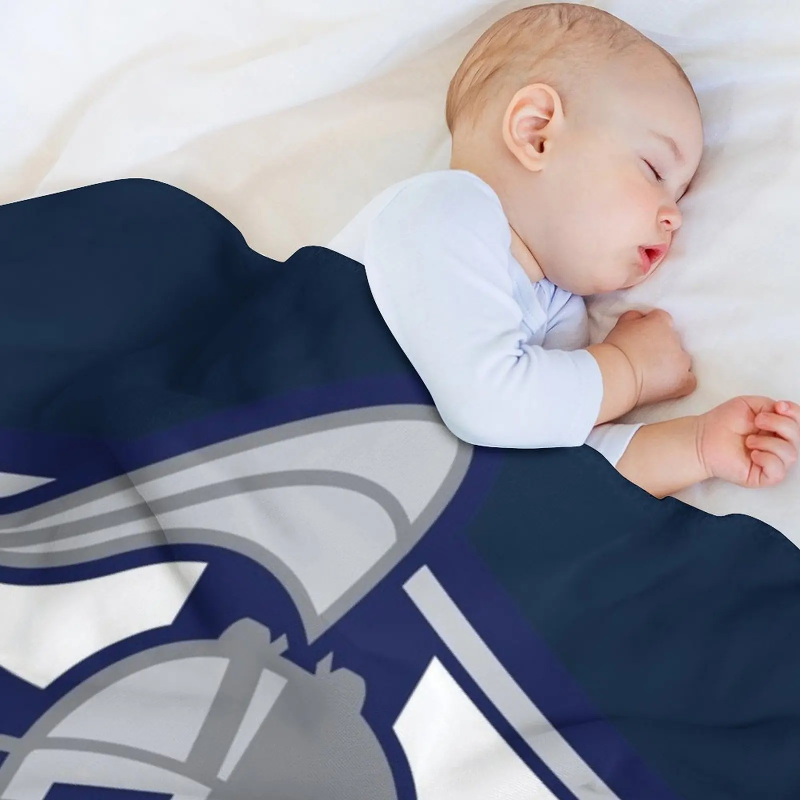 WB Scranton Hockey Throw Blanket Luxury Brand Furrys Bed linens anime Personalized Gift Blankets Sofas Of Decoration Blankets 3